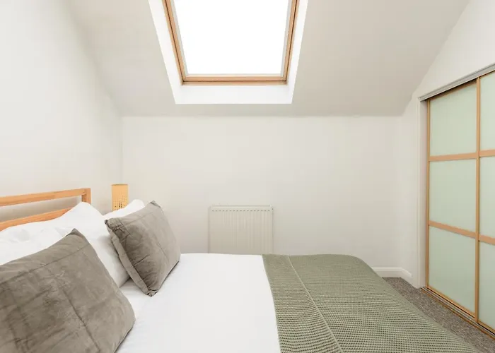 Appartement à 2 Chambres à Coucher